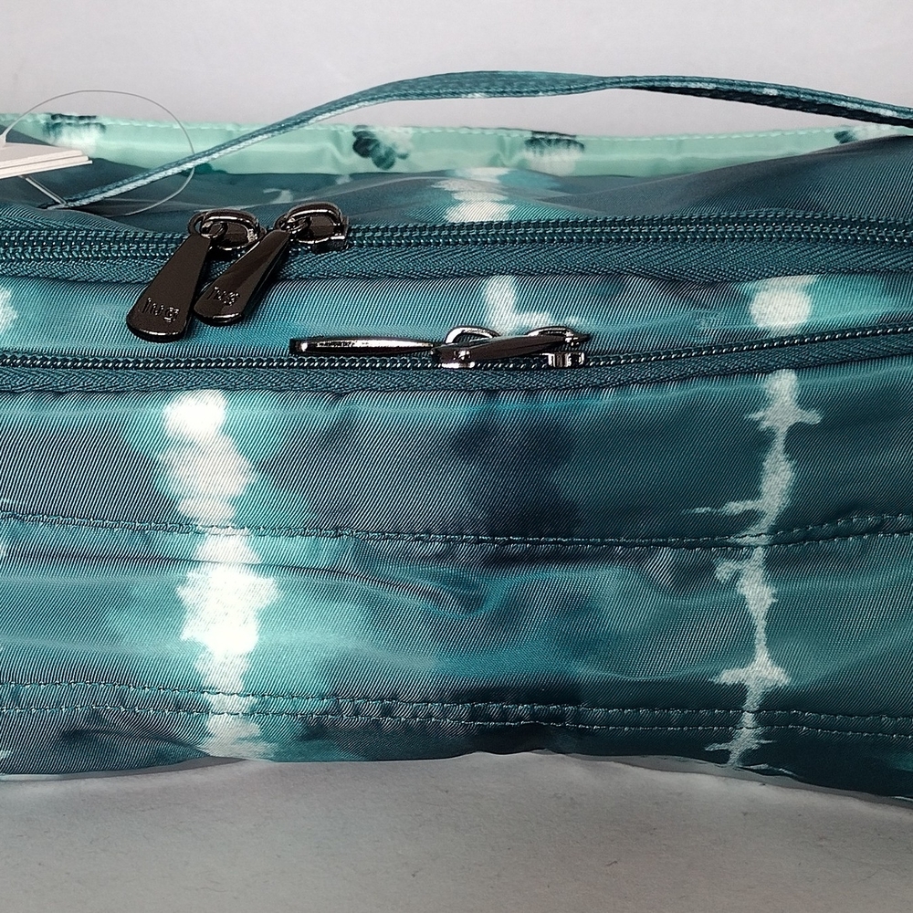 NWT Lug Trolley XL Cosmetic Case
